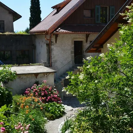 Holiday home La-villanelle - Magnifique Vue Sur Le Lac, 5 Minutes A Pied De La Veyrier-du-Lac